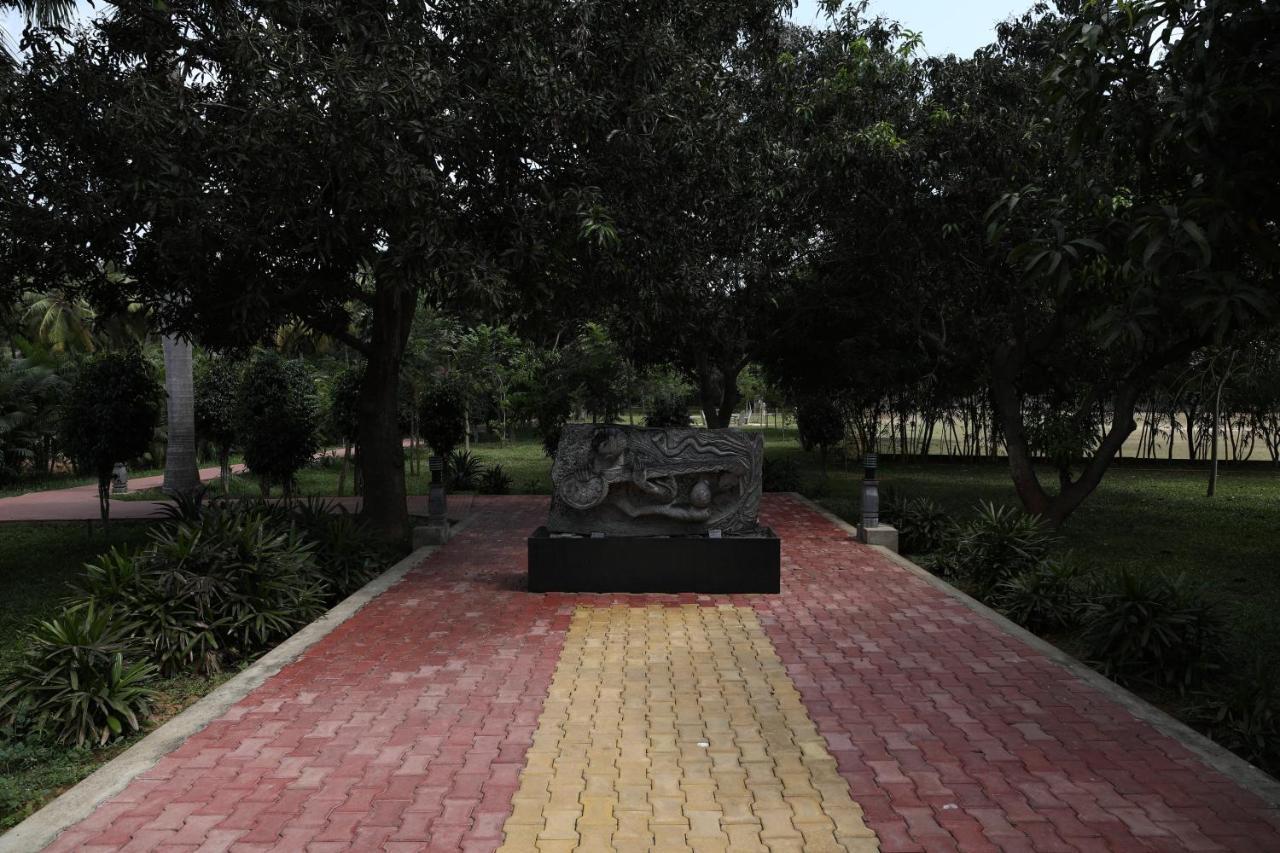 Celebrity Resort Chennai Tambaram Экстерьер фото