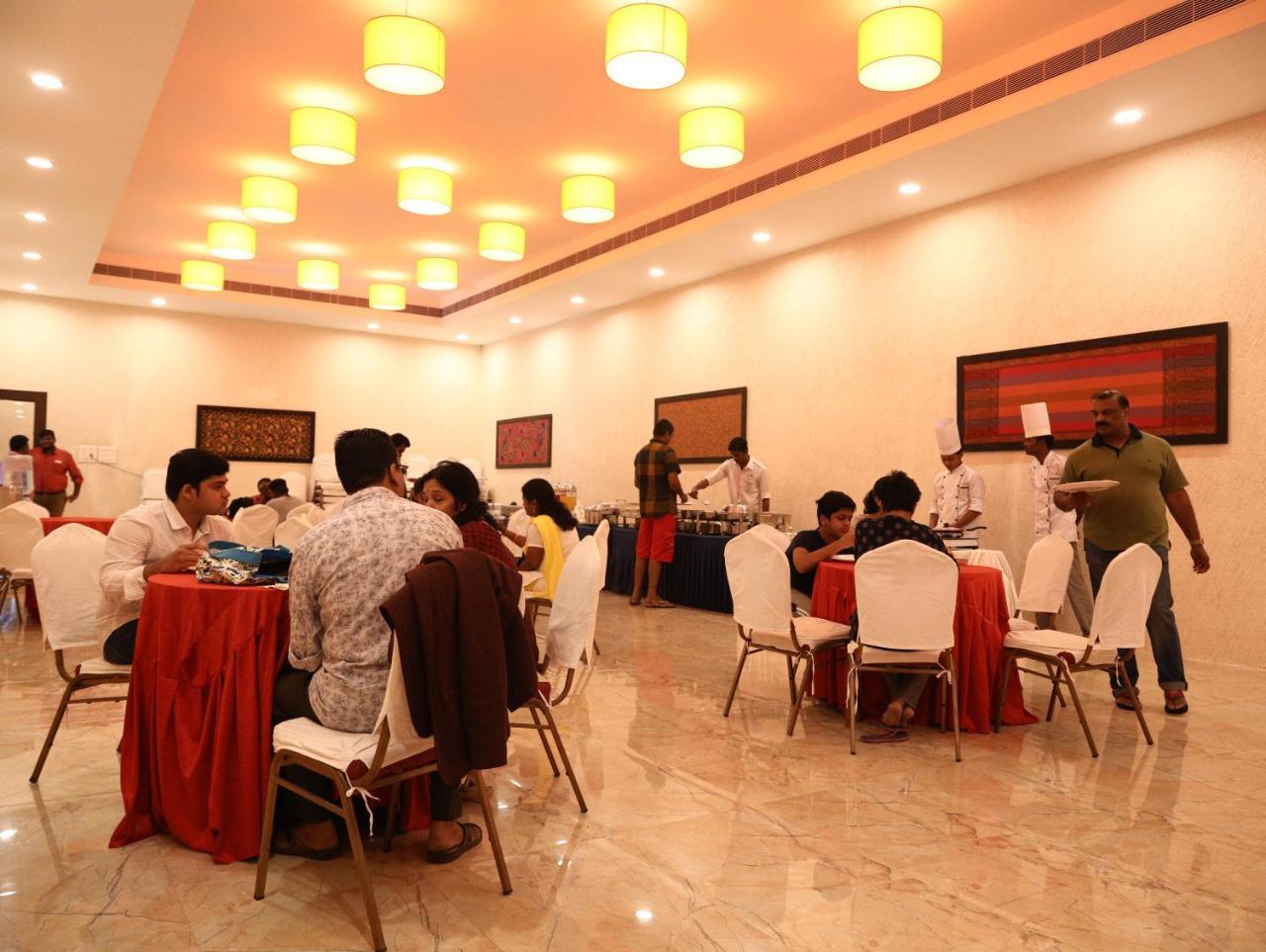 Celebrity Resort Chennai Tambaram Экстерьер фото