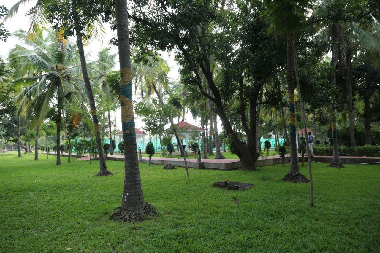 Celebrity Resort Chennai Tambaram Экстерьер фото
