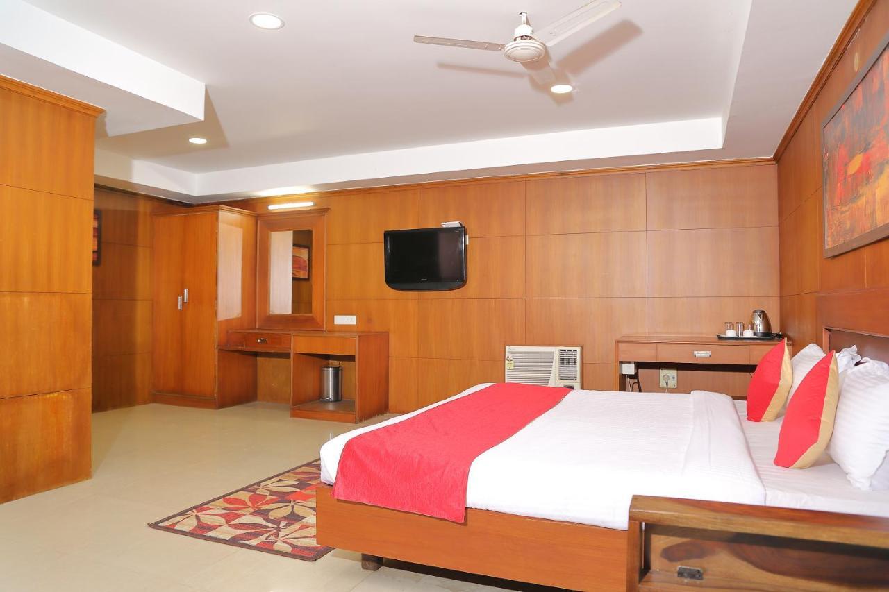Celebrity Resort Chennai Tambaram Экстерьер фото