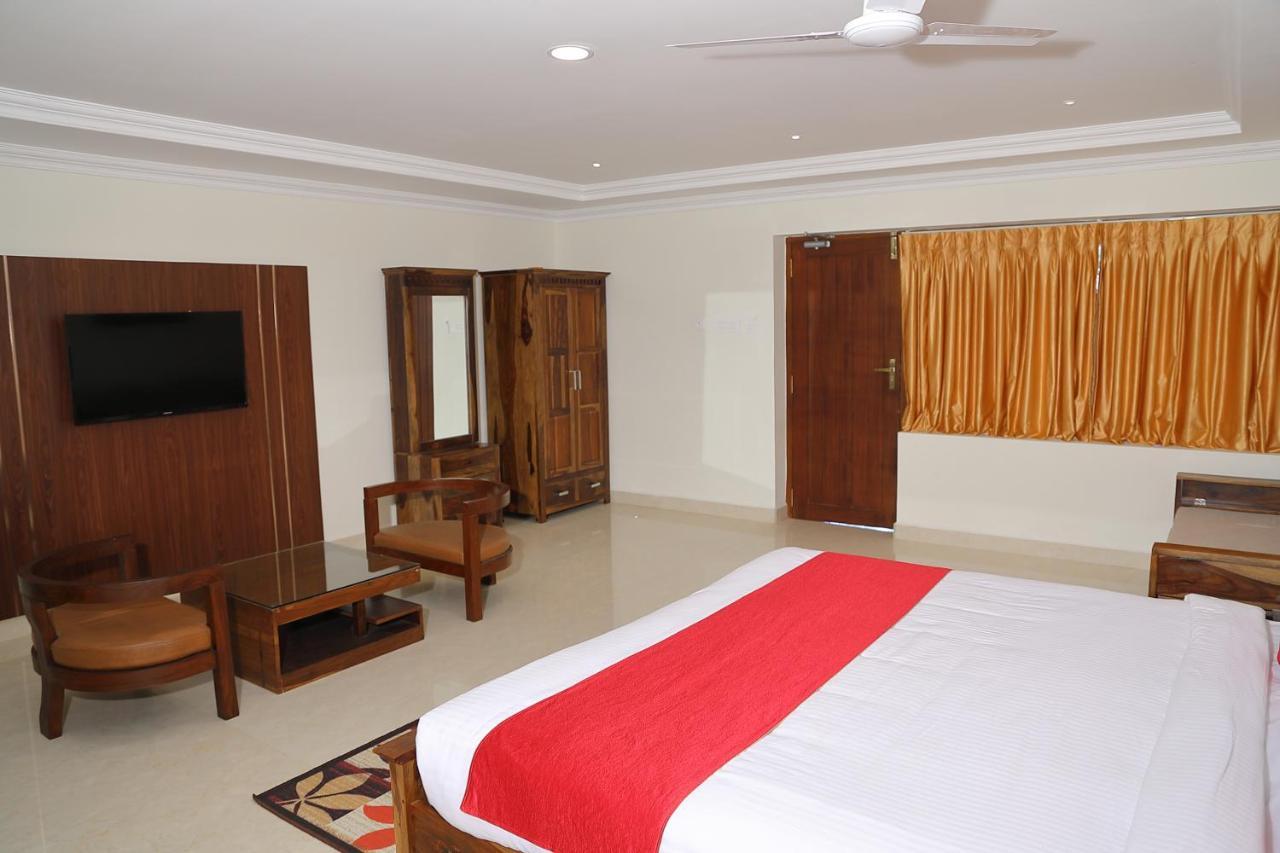 Celebrity Resort Chennai Tambaram Экстерьер фото