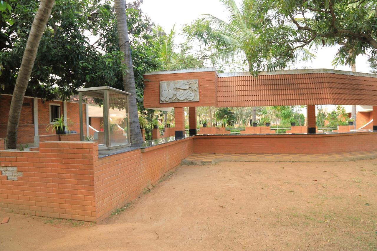 Celebrity Resort Chennai Tambaram Экстерьер фото