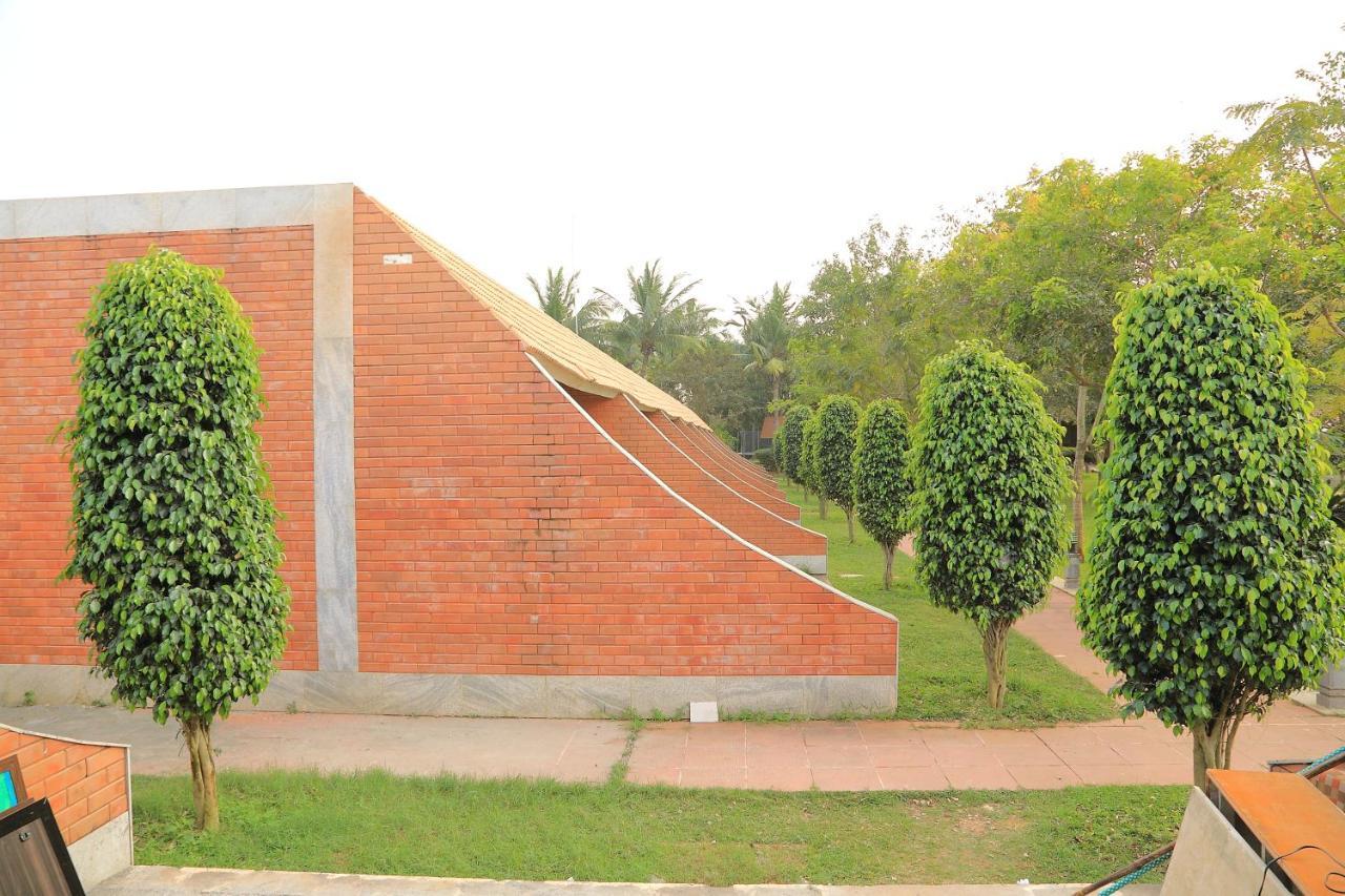 Celebrity Resort Chennai Tambaram Экстерьер фото