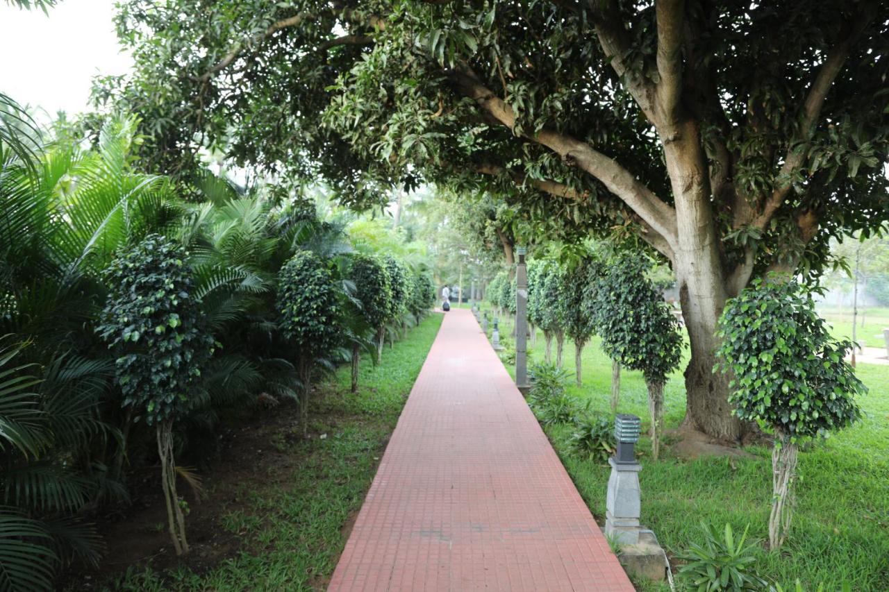Celebrity Resort Chennai Tambaram Экстерьер фото
